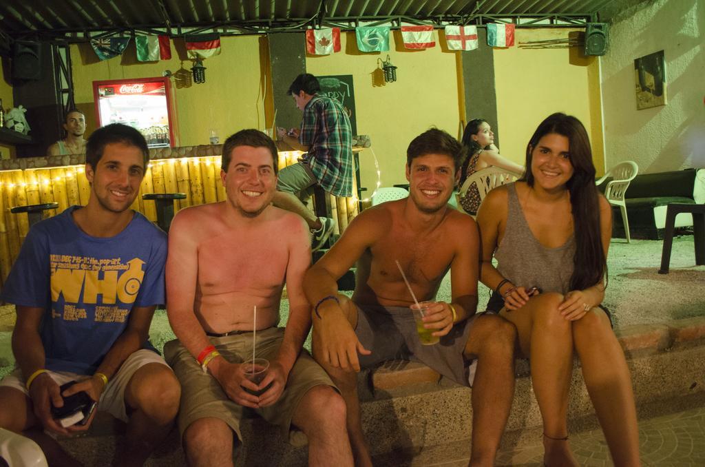 Hostel Nirvana Taganga Exterior photo