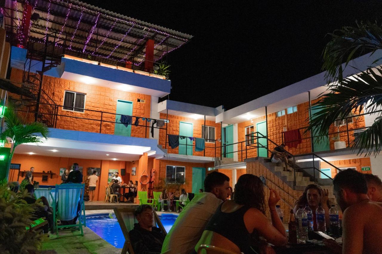 Hostel Nirvana Taganga Exterior photo